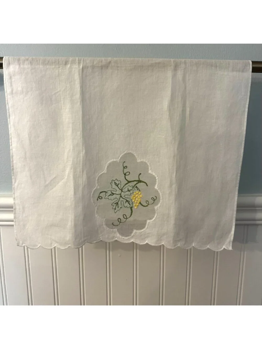 VTG Madeira Linen Guest Towels Sheer Panel Grape Embroidery Scalloped Handmade